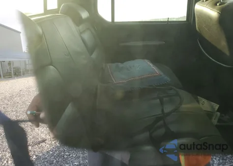 2001 Ford Explorer Sport Trac из США, поврежденный, VIN 1FMZU77EX1UB89655